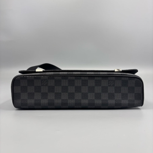 Louis Vuitton District NM Messenger MM Damier Graphite Black