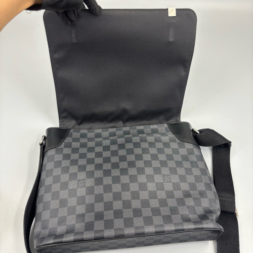 Louis Vuitton District NM Messenger MM Damier Graphite Black