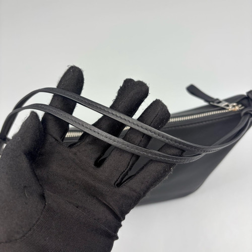Loewe Mini Hammock Hobo Calfskin Black Loewe Mini Hammock Hobo Calfskin Black