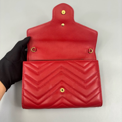 Gucci Chevron GG Marmont Chain Wallet Calfskin Red