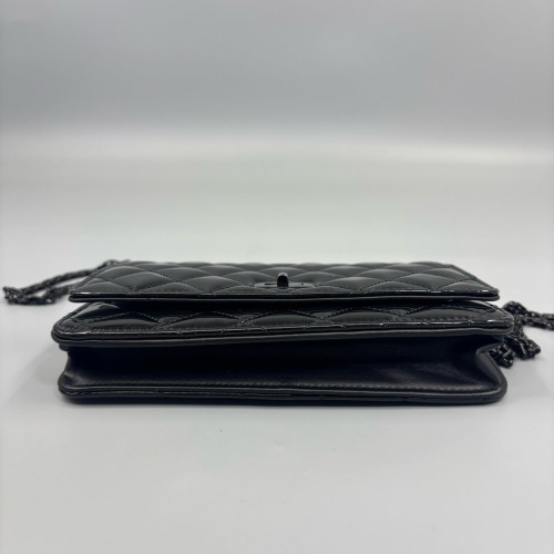 Chanel Quilted 2.55 Reissue Wallet On Chain WOC Patent Calfskin Black