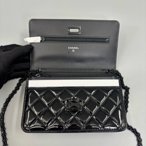 Chanel Quilted 2.55 Reissue Wallet On Chain WOC Patent Calfskin Black