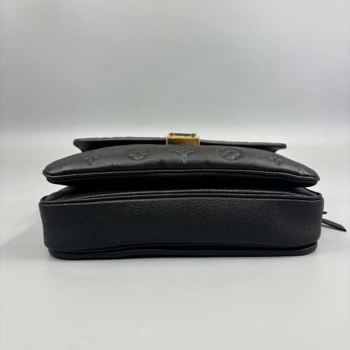 Louis Vuitton Pochette Metis Monogram Empreinte Black
