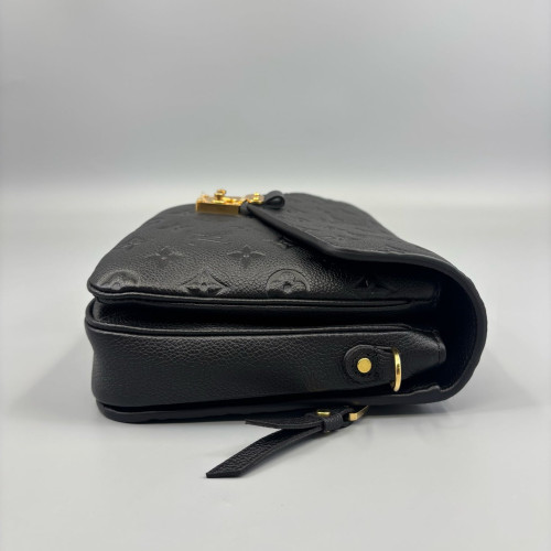 Louis Vuitton Pochette Metis Monogram Empreinte Black