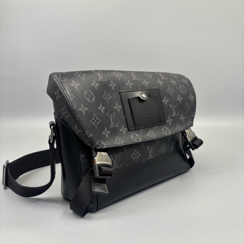 Louis Vuitton Voyager Messenger Monogram Eclipse Black Louis Vuitton Voyager Messenger Monogram Eclipse Black