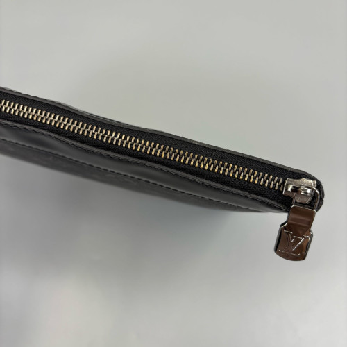 Louis Vuitton Discovery Pochette GM Monogram Eclipse Black Louis Vuitton Discovery Pochette GM Monogram Eclipse Black