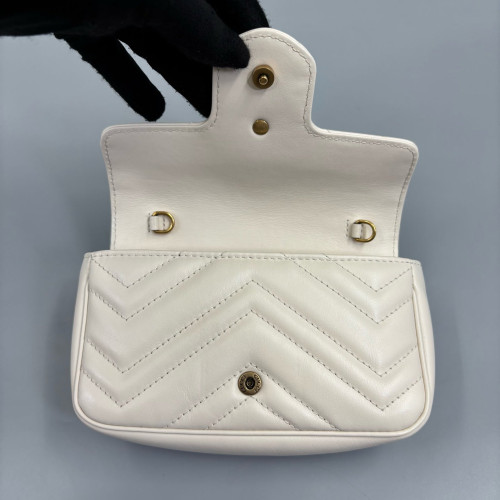 Gucci Chevron Mini GG Marmont Chain Wallet Calfskin White Gucci Chevron Mini GG Marmont Chain Wallet Calfskin White