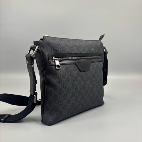 Gucci Messenger GG Supreme Monogram Black Gucci Messenger GG Supreme Monogram Black