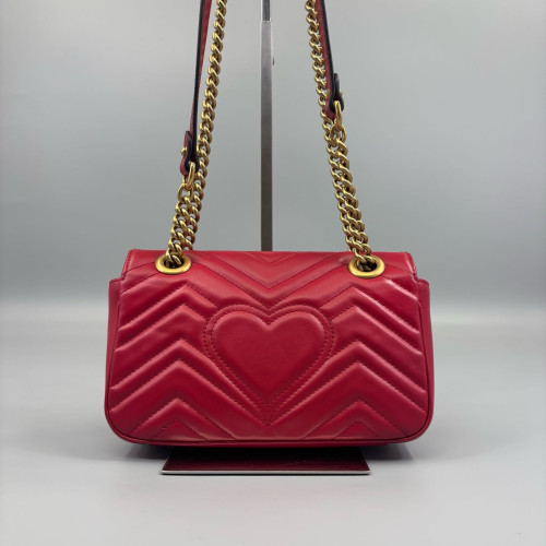 Gucci Chevron Mini GG Marmont Calfskin Red Gucci Chevron Mini GG Marmont Calfskin Red