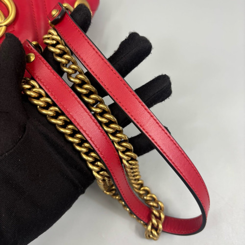 Gucci Chevron Mini GG Marmont Calfskin Red Gucci Chevron Mini GG Marmont Calfskin Red