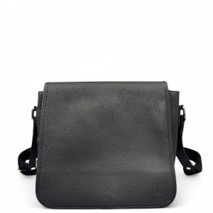 Louis Vuitton Messenger Calfskin Black