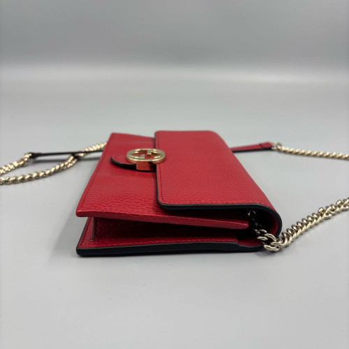 Gucci Interlocking G Chain Wallet Grained Calfskin Red Gucci Interlocking G Chain Wallet Grained Calfskin Red