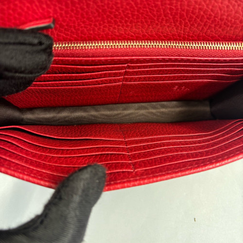 Gucci Interlocking G Chain Wallet Grained Calfskin Red Gucci Interlocking G Chain Wallet Grained Calfskin Red