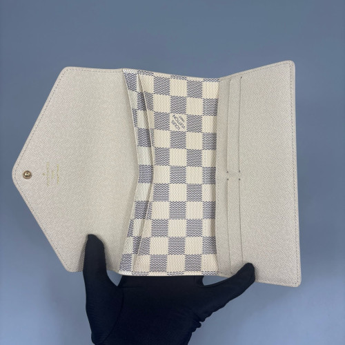 Louis Vuitton Josephine Wallet Damier Azur White