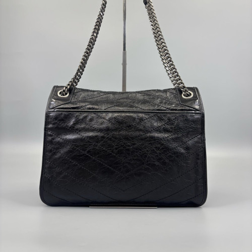 Yves Saint Laurent Large Niki Chain Pull Up Leather Black