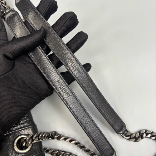 Yves Saint Laurent Large Niki Chain Pull Up Leather Black