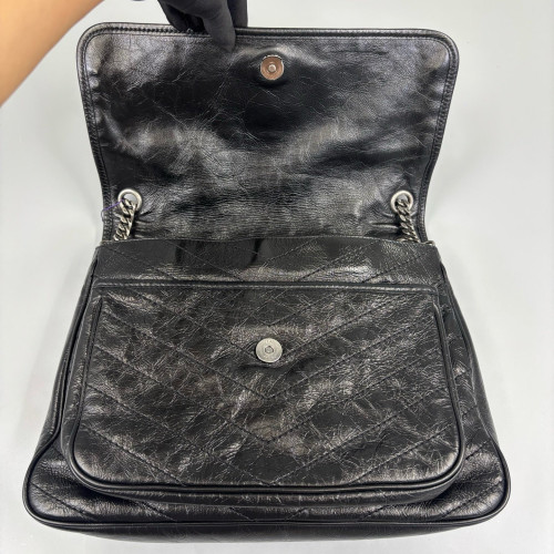 Yves Saint Laurent Large Niki Chain Pull Up Leather Black