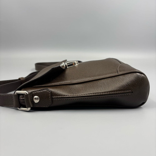 Louis Vuitton Messenger Calfskin Brown Louis Vuitton Messenger Calfskin Brown