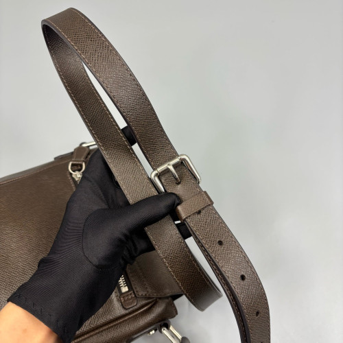Louis Vuitton Messenger Calfskin Brown Louis Vuitton Messenger Calfskin Brown