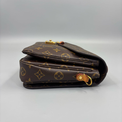 Louis Vuitton Pochette Metis Monogram Brown