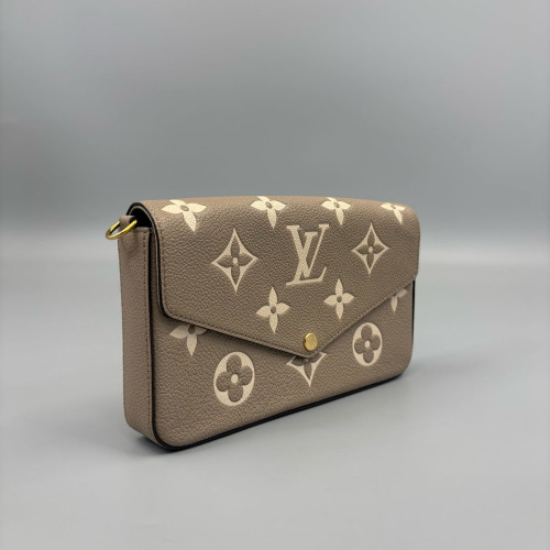 Louis Vuitton Pochette Felicie Chain Wallet Monogram Empreinte Giant Marmo Louis Vuitton Pochette Felicie Chain Wallet Monogram Empreinte Giant Marmo