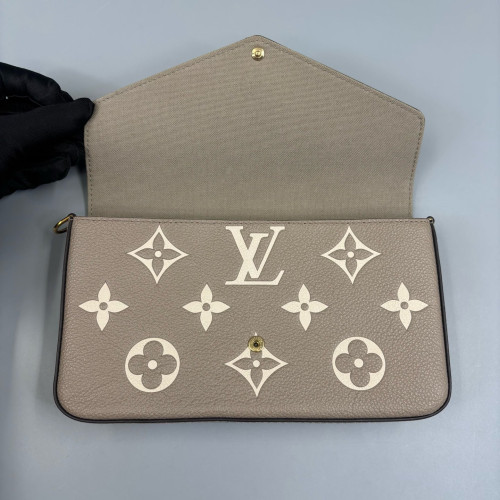 Louis Vuitton Pochette Felicie Chain Wallet Monogram Empreinte Giant Marmo Louis Vuitton Pochette Felicie Chain Wallet Monogram Empreinte Giant Marmo