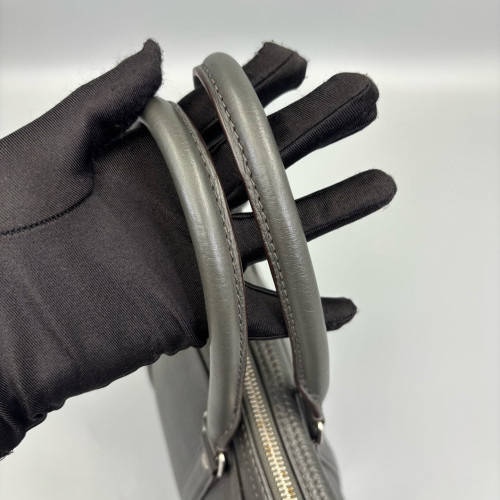 Louis Vuitton Porte Documents Voyage PM Calfskin Grey Louis Vuitton Porte Documents Voyage PM Calfskin Grey