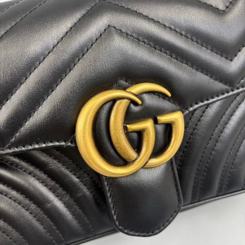 Gucci Chevron Mini GG Marmont Calfskin Black Gucci Chevron Mini GG Marmont Calfskin Black