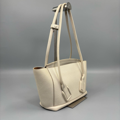 Bottega Veneta Small Arco Grained Calfskin White