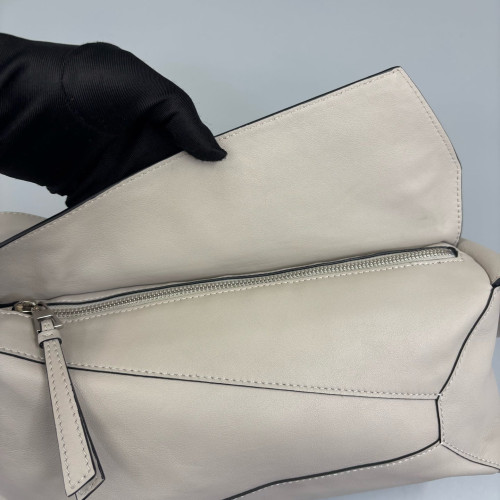 Loewe Puzzle Hobo Calfskin Light Grey