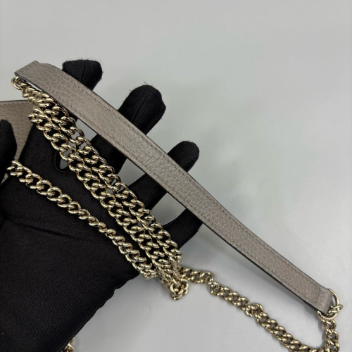 Gucci Interlocking G Chain Wallet Calfskin Grey