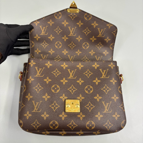 Louis Vuitton Pochette Metis Monogram Brown