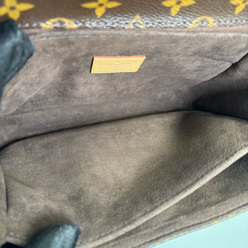 Louis Vuitton Pochette Metis Monogram Brown