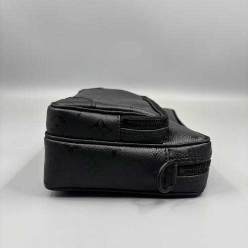 Louis Vuitton Nil Messenger Monogram Eclipse Black