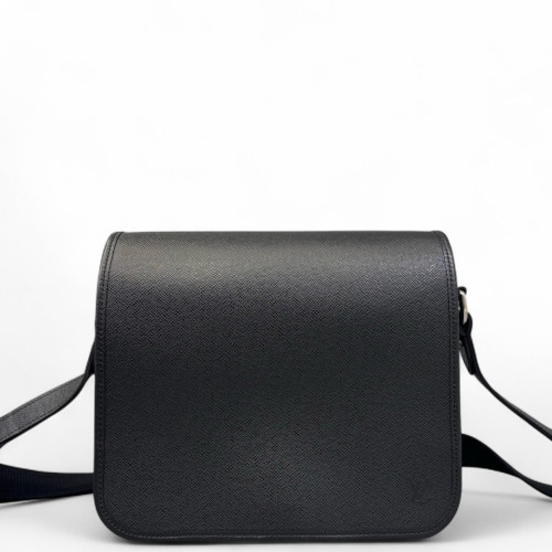 Louis Vuitton District Messenger Bag PM Calfskin Black