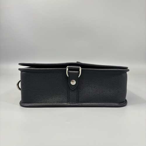 Louis Vuitton District Messenger Bag PM Calfskin Black