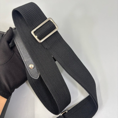 Louis Vuitton District Messenger Bag PM Calfskin Black