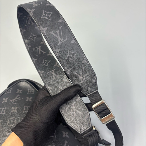 Louis Vuitton Outdoor Messenger PM Monogram Eclipse Black