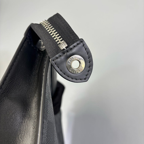 Louis Vuitton Toiletry Pouch 26 Damier Graphite Black