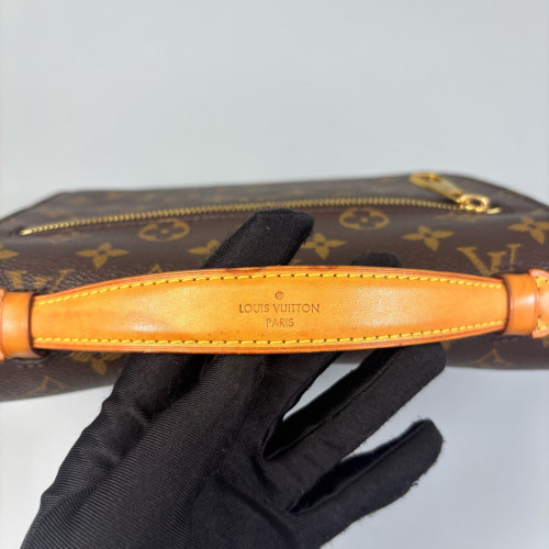 Louis Vuitton Pochette Metis Monogram Brown