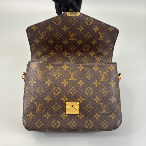 Louis Vuitton Pochette Metis Monogram Brown