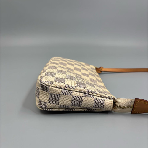 Louis Vuitton Pochette Accessories 22 Damier Azur White
