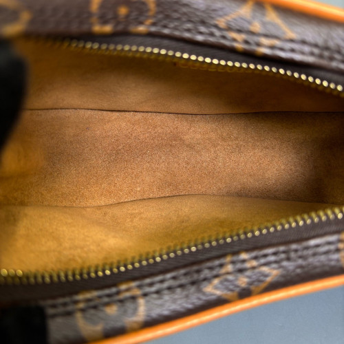 Louis Vuitton Loop Monogram Brown