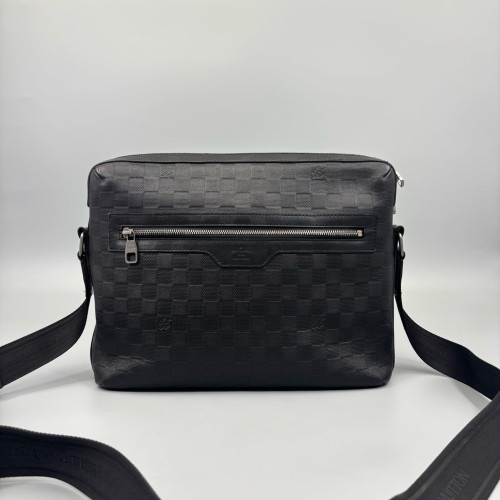 Louis Vuitton Calypso Messenger Bag MM Damier Infini Black