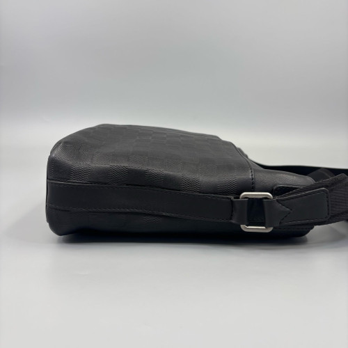 Louis Vuitton Calypso Messenger Bag MM Damier Infini Black