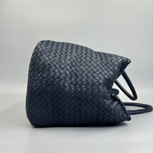Bottega Veneta Duffle Bag Calfskin Intrecciato Dark Blue