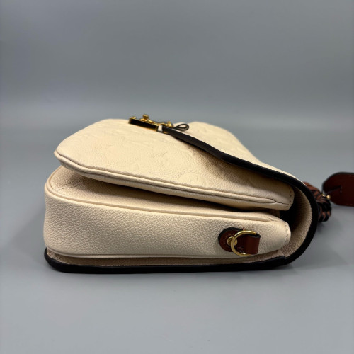 Louis Vuitton Pochette Metis Monogram Empreinte Beige Mystic White