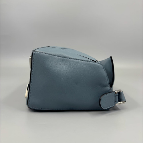Loewe Medium Puzzle Calfskin Blue