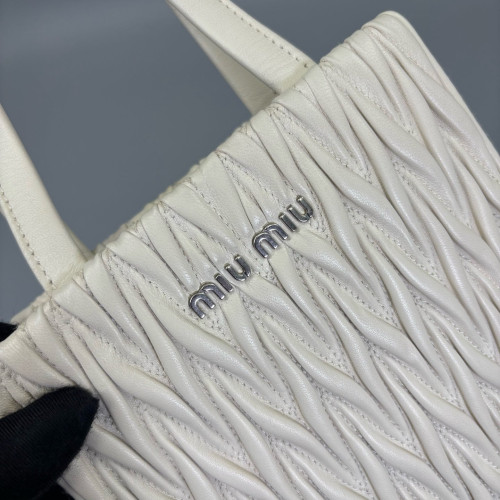 Miu Miu Sac Plat Crumpled Lambskin White