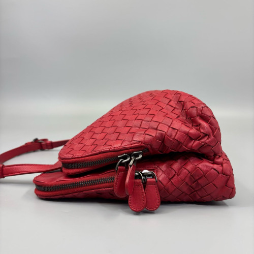 Bottega Veneta Shoulder Bag Calfskin Intrecciato Red